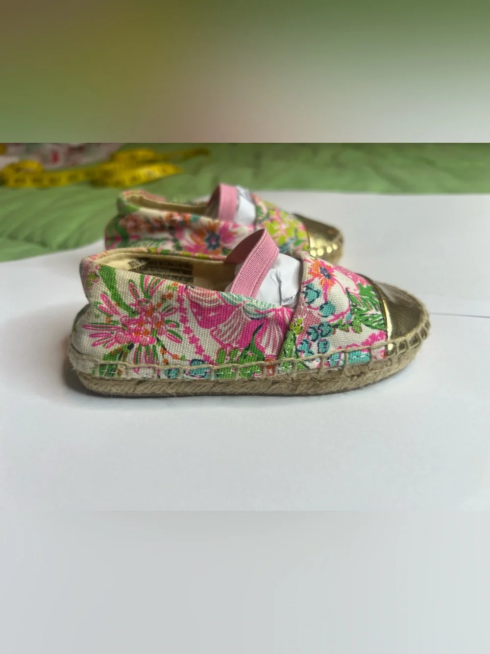 Lilly Pulitzer Girls Floral Espadrille Flats Slip On Metallic Gold Toe Size 6